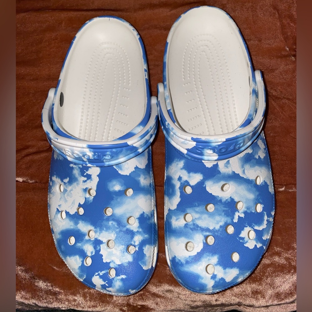 Sky Crocs, never been warn
